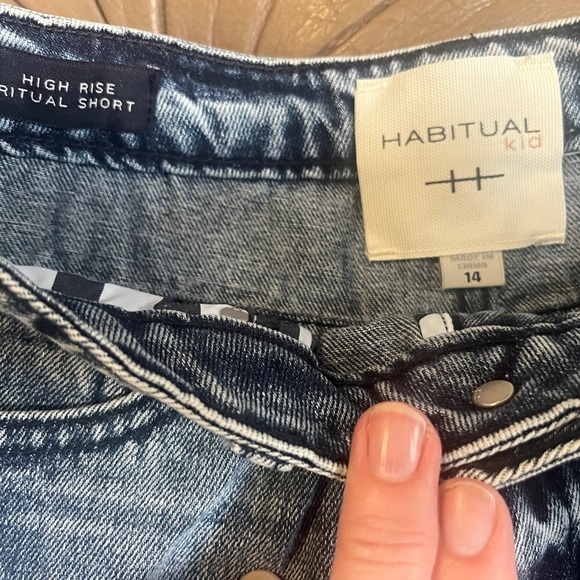 Habitual Kid Girls’ High Rise Ritual Shorts - Picture 3 of 3